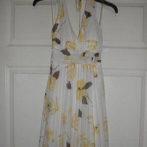 SPEECHLESS White V Neck Sundress Size S